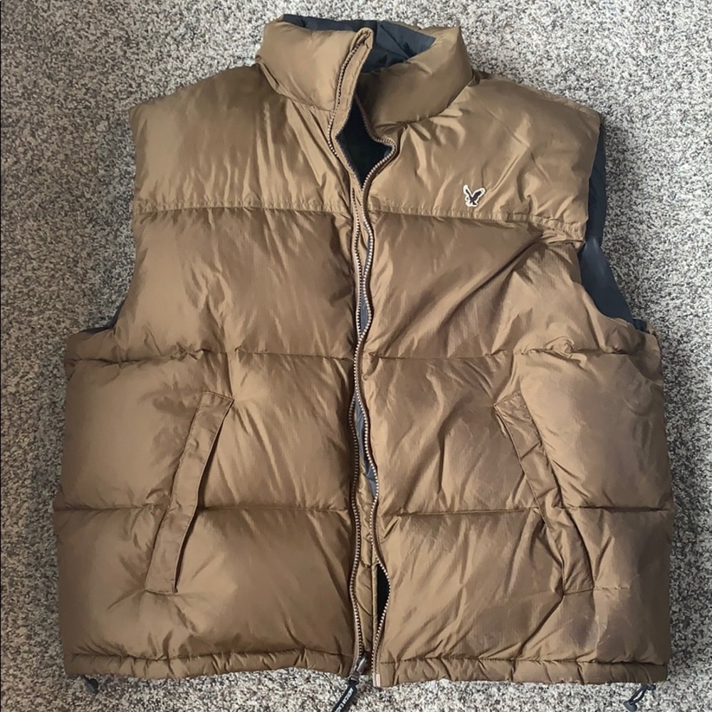 Men’s American eagle puffer vest